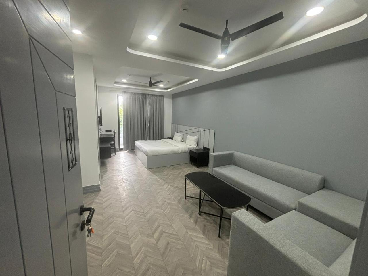 Bedchambers Serviced Apartment, Golf Course, Gurgaon Exterior photo